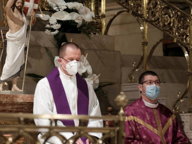 Elhunyt püspökök miséje (13).JPG